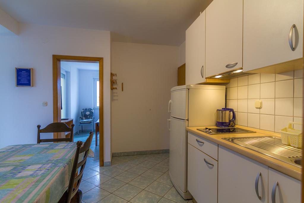 Apartments Ok Lopar Exterior photo