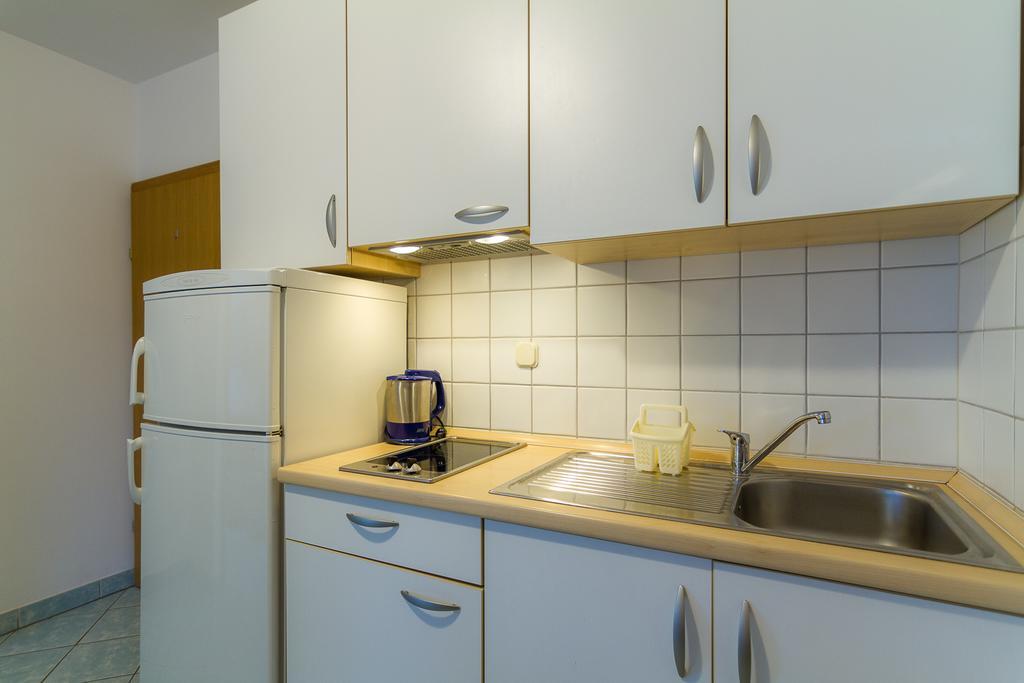 Apartments Ok Lopar Exterior photo